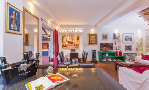 Apartamentos Holiday Cottage Antiq