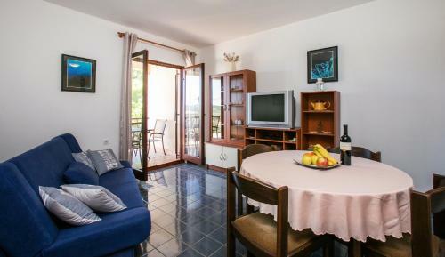Holiday House Rossetti
