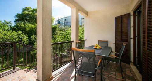Holiday House Rossetti
