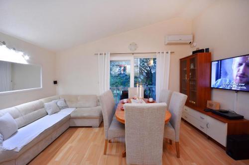Holiday House With A Swimming Pool Marina, Trogir - 15565