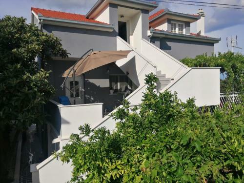 The Roof-luxury Apartment