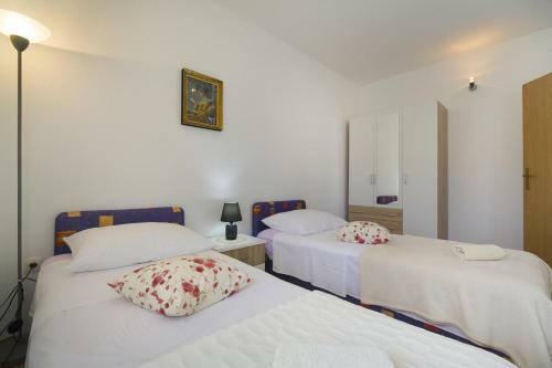 Apartments By The Sea Poljica, Trogir - 19054