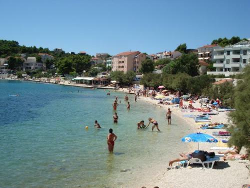 Apartments An?elka - 50 M From Beach