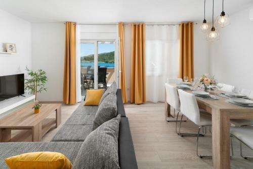 Apartments Lux 2 - Heated Pool