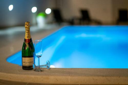 Apartments Lux 2 - Heated Pool