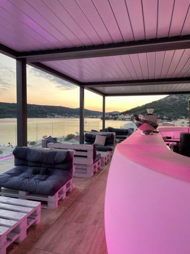 Sky Beach Aparthotel