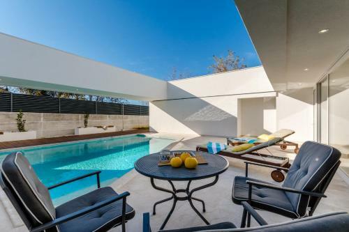 Villa Island Pearl
