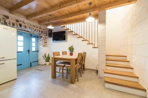 Holiday Home Lipa Na?a