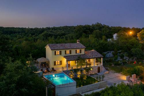 Villa Gogli With Private Pool In Rabac Labin