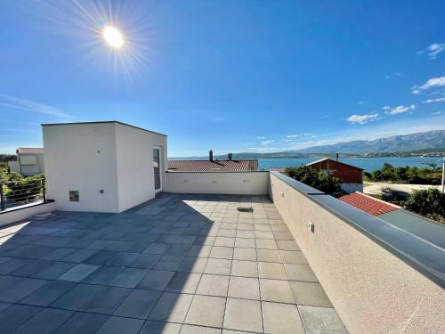 Villa Lele - Peace, Mountain & Sea View, Heated Pool