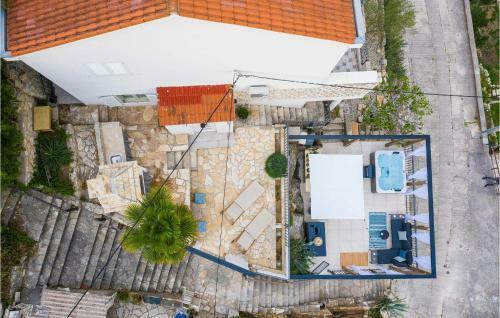 Stunning Home In Novigrad With Wifi And 2 Bedrooms
