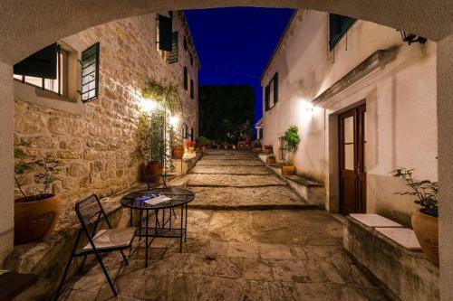 Seaside Holiday House Novigrad - 18162