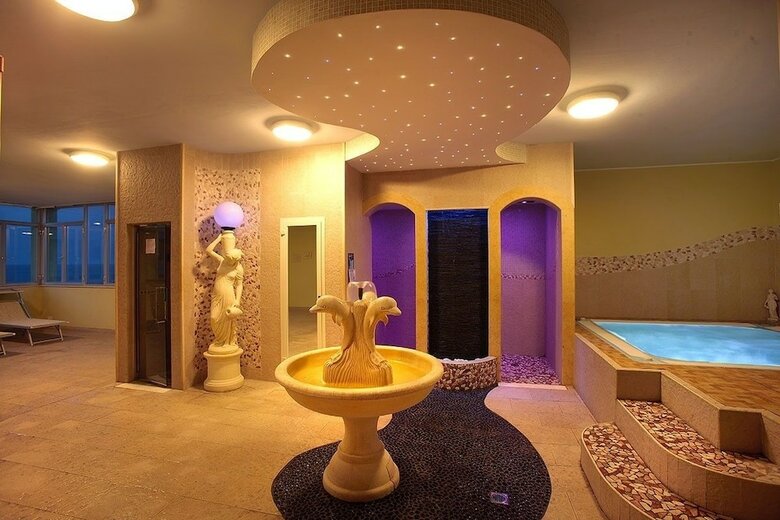 Hotel Serena