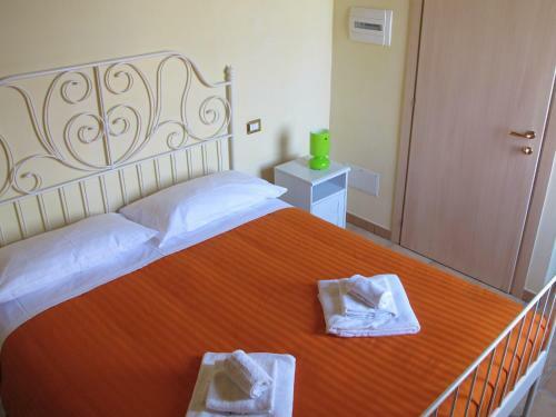 Hostal Insolent Inn
