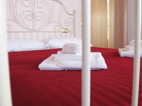 Hostal Insolent Inn