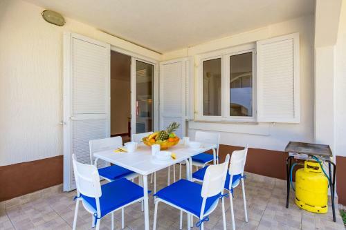 Apartment In Pinewood Near The Sea