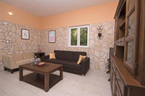 Seaside Holiday House Cove Osibova, Brac - 14297