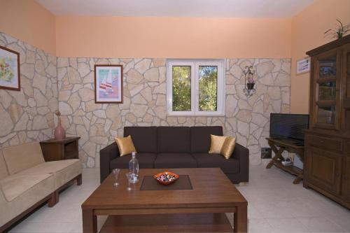 Seaside Holiday House Cove Osibova, Brac - 14297