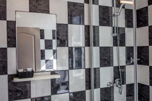 Hostal Olife Guesthouse