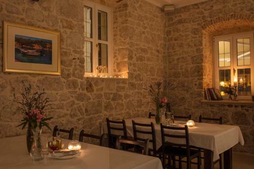 Hostal Olife Guesthouse