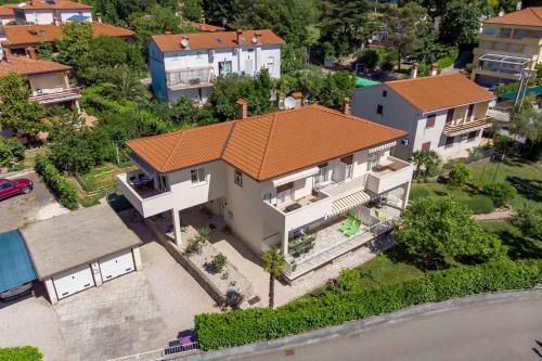 Apartments In Moscenicka Draga 34827