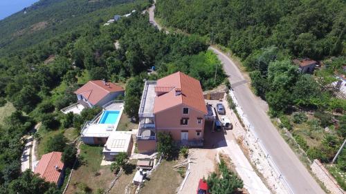 Jovich Apartments 2