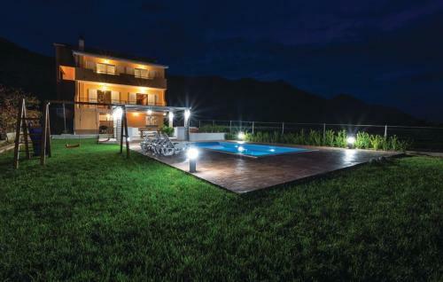 Villa Holiday Home Alfi, Omi? - Ostrvica