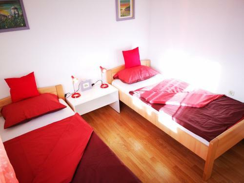Apartman "sabine Red" With Pool
