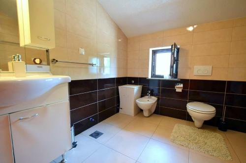 Apartments Zrinka