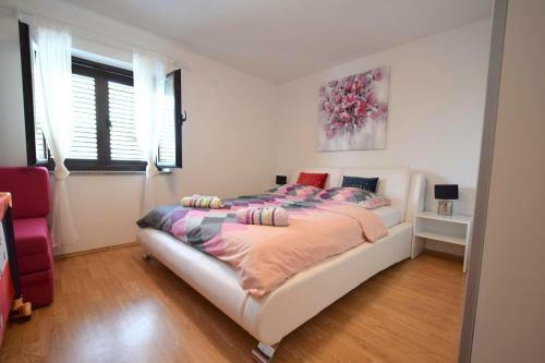 Apartments Zrinka