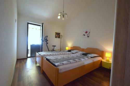 Apartments Zrinka
