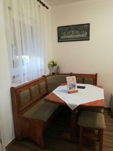 Studio Apartman Tu?ek