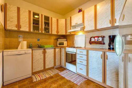 Apartamentos Hana