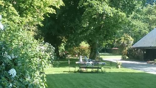 Hostal Ch�teau Bily
