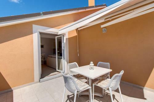Apartmani Divna
