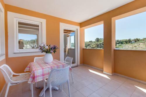 Apartmani Divna