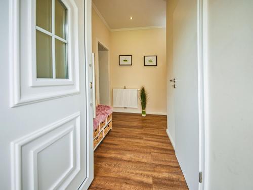 Lush Holiday Home In Drochtersen With Sauna & Jacuzzi