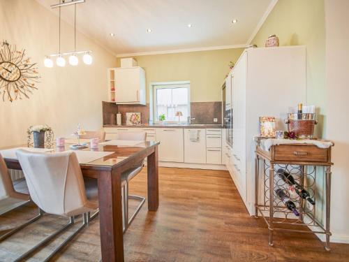 Lush Holiday Home In Drochtersen With Sauna & Jacuzzi