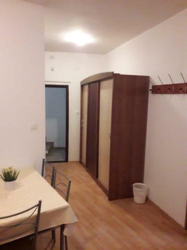 Hostal Apartmani Jadran