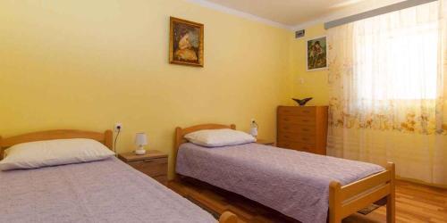Apartment In Mali Losinj 36605