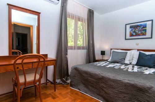 Apartments & Rooms Bianca