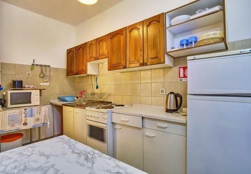 Apartments Pero - 80 M From Sea