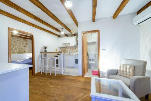 Villa Stone-exceptional Private Estate