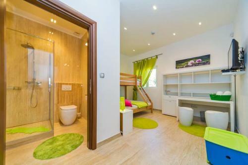 Villa Mlini With Private Pool And Sea View