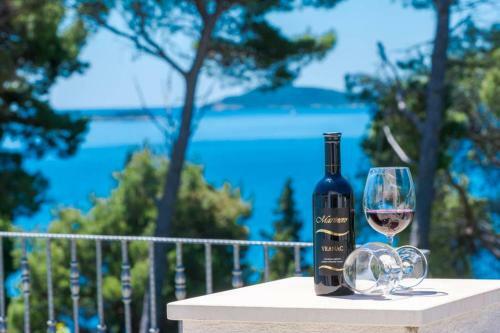 Villa Mlini With Private Pool And Sea View