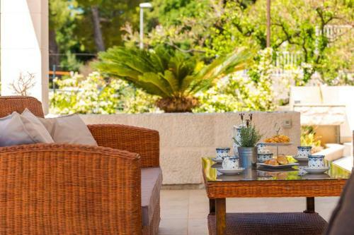 Villa Mlini With Private Pool And Sea View