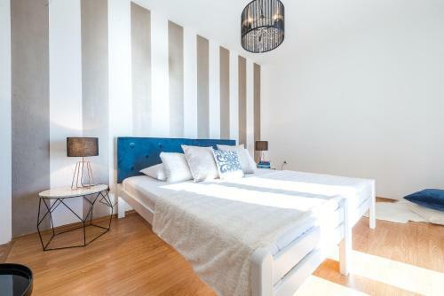 Summer Experience Apartment