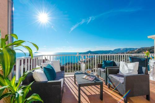 Summer Experience Apartment