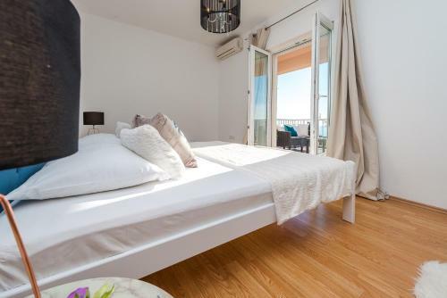 Summer Experience Apartment