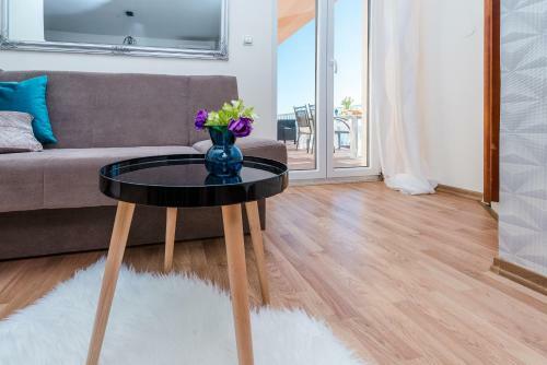 Summer Experience Apartment
